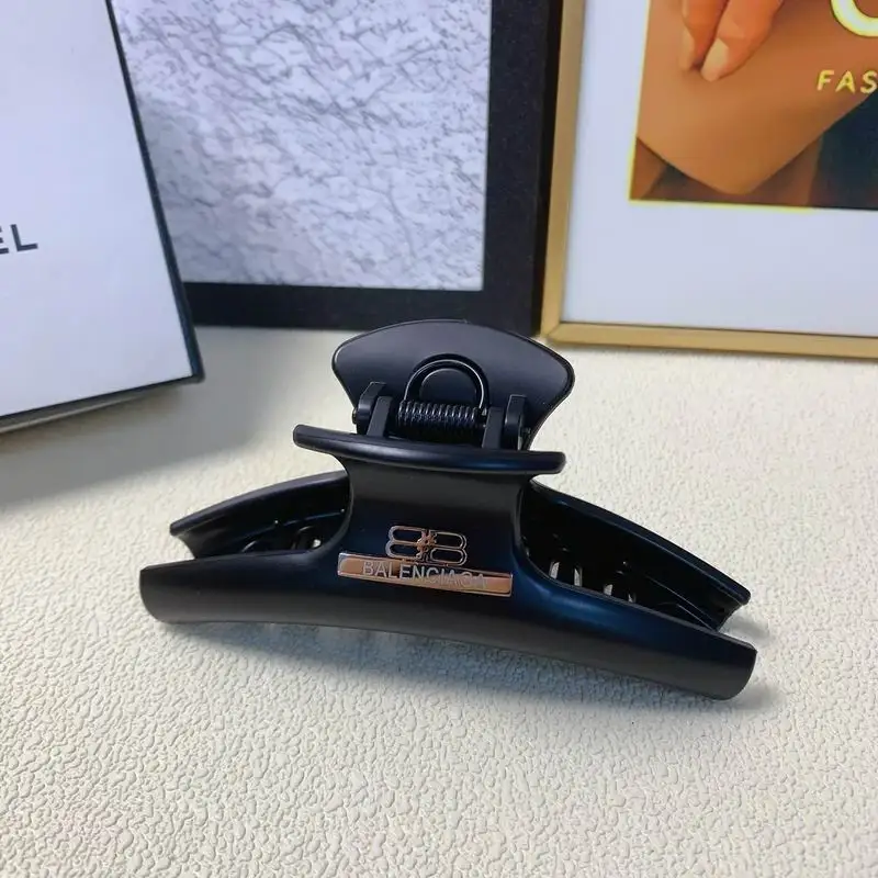 Balenciaga Hair Grab Clip 12lyx1 (2)